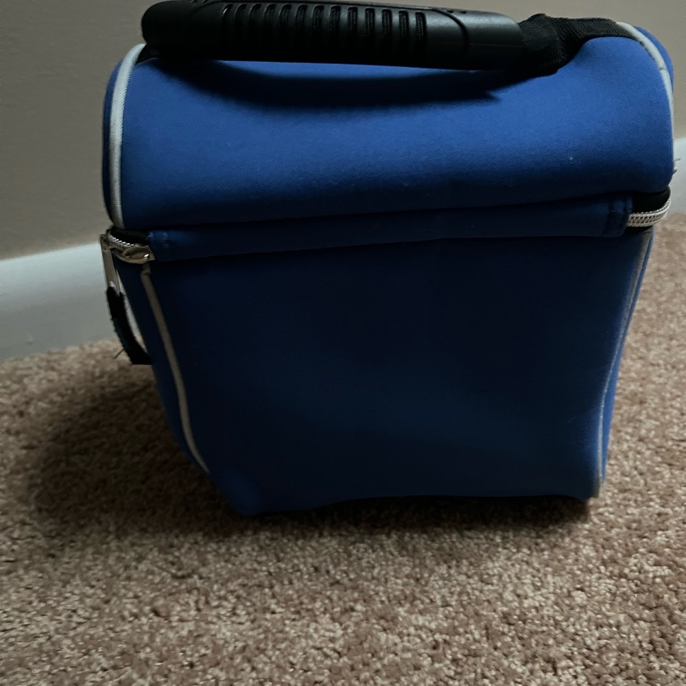 Apple Logo Lunchbox Royal Blue Limited Edition Fully Insulated Inside Pocket EUC - Picture 2 of 6